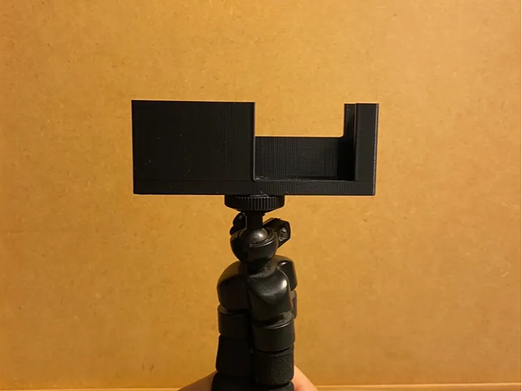 Soporte Vertical para trípode estandar Iphone - Gadgets, in stock in India