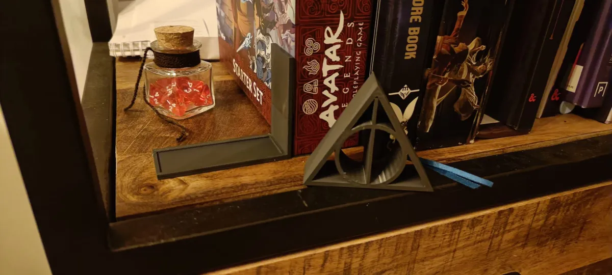 Deathly Hallows Bookstand small, photo 4 of 4 - Deathly Hallows Bookstand small Figurines & Collectibles