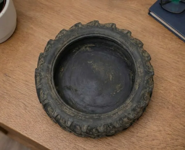 Tractor Tire Catchall Tray | Series #4, photo 3 of 4 - Tractor Tire Catchall Tray | Series #4 Models, RC & Drones
