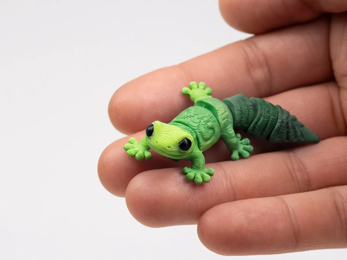 Flexi Tiny Gecko, photo 3 of 4 - Flexi Tiny Gecko Fidget & Sensory Toys