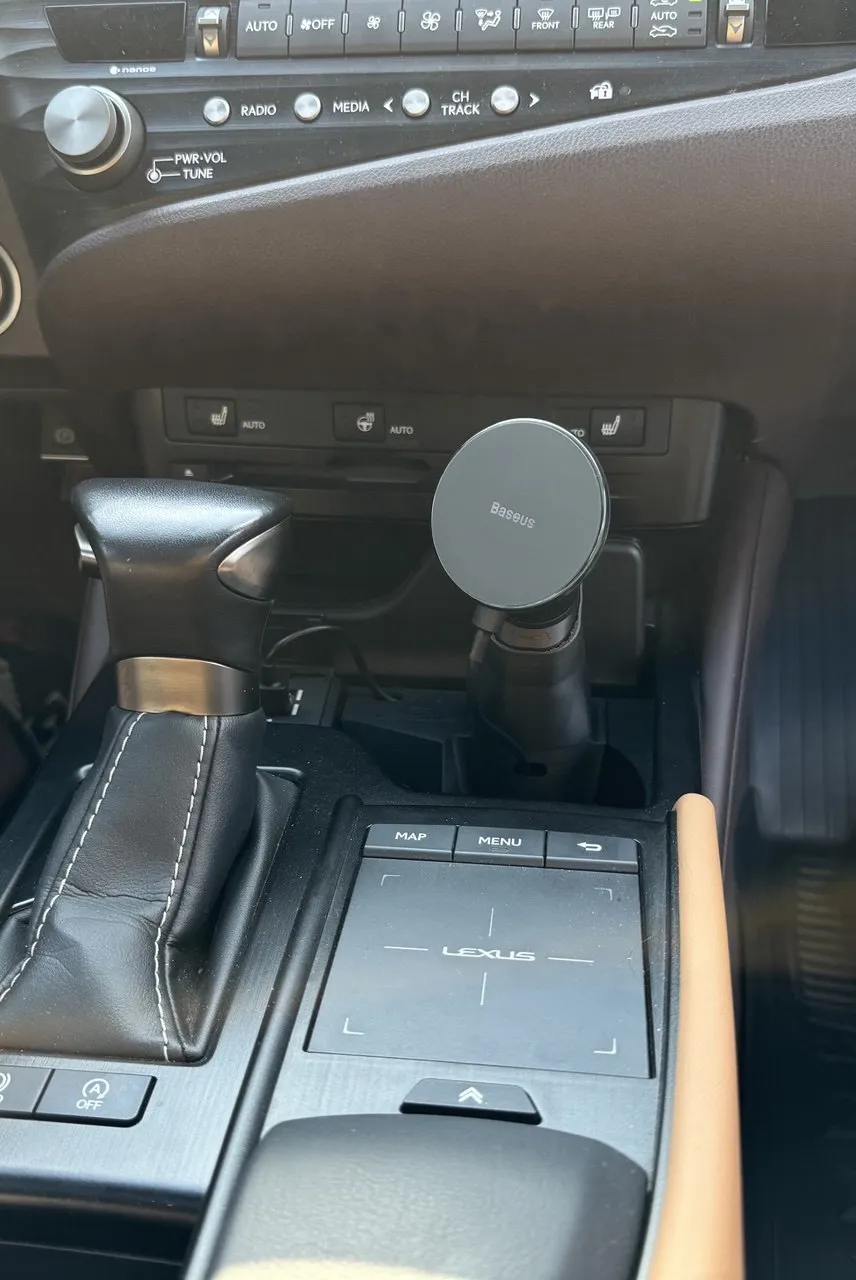 Phone holder LEXUS ES 250, photo 2 of 4 - Phone holder LEXUS ES 250 Hobby & DIY