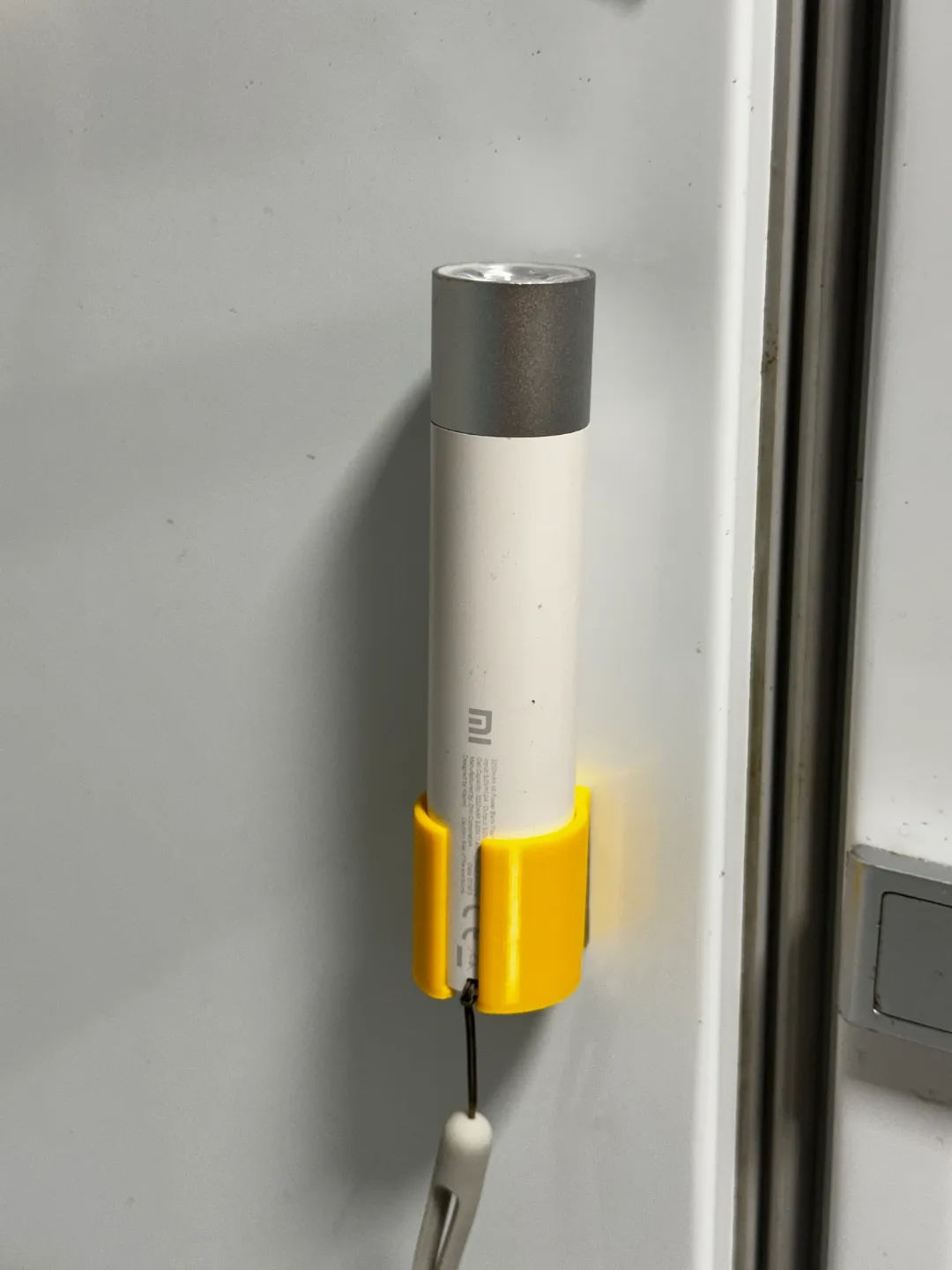 Xiaomi Flashlight Wall Mount, photo 2 of 4 - Xiaomi Flashlight Wall Mount Household