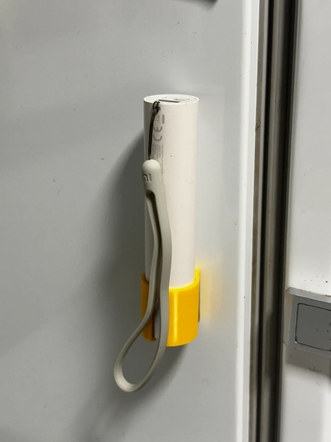 Xiaomi Flashlight Wall Mount, photo 3 of 4 - Xiaomi Flashlight Wall Mount Household