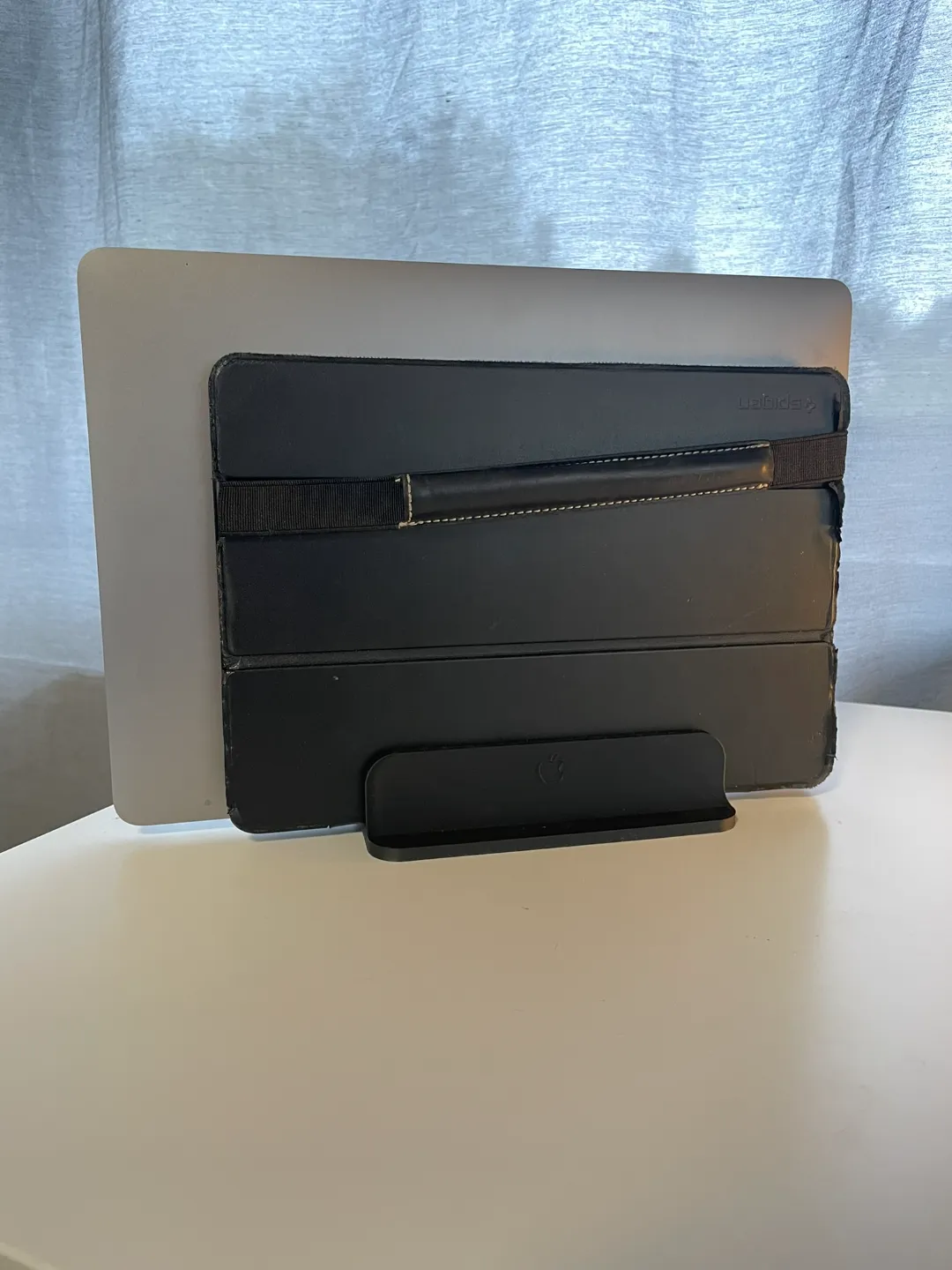 LapTop MacBook iPad Stand, photo 2 of 3 - LapTop MacBook iPad Stand Household