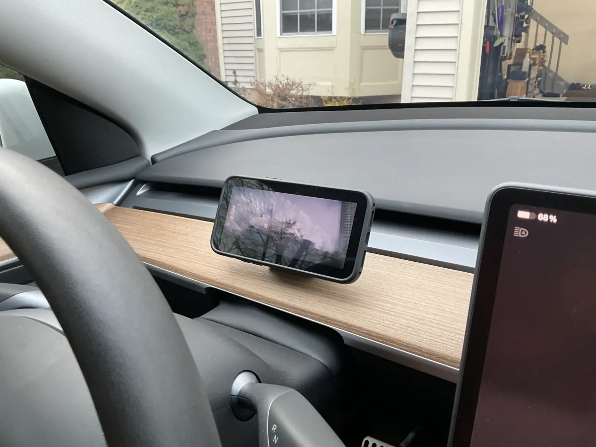 iPhone MagSafe Mount for Tesla Model Y