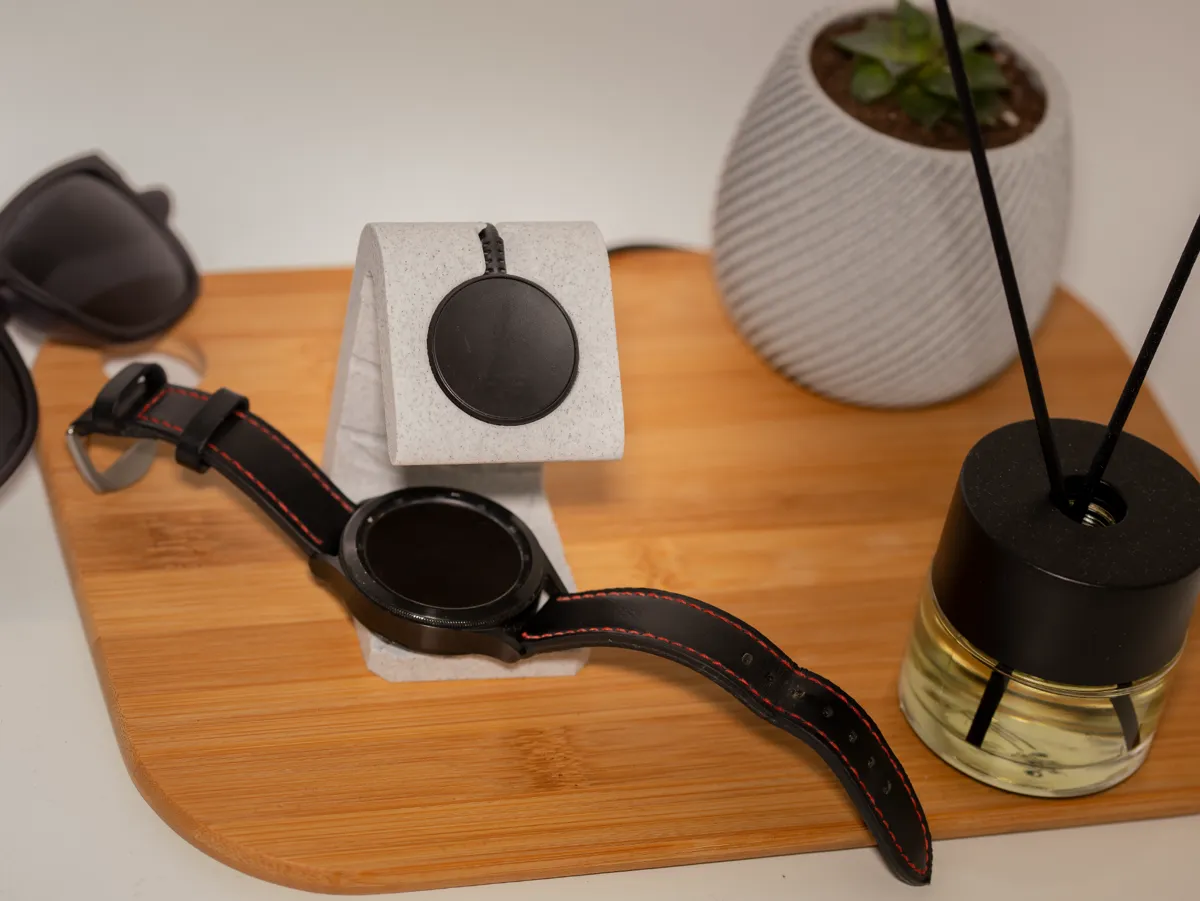 Samsung Galaxy Watch Charging dock | Station, photo 3 of 4 - Samsung Galaxy Watch Charging dock | Station Tools