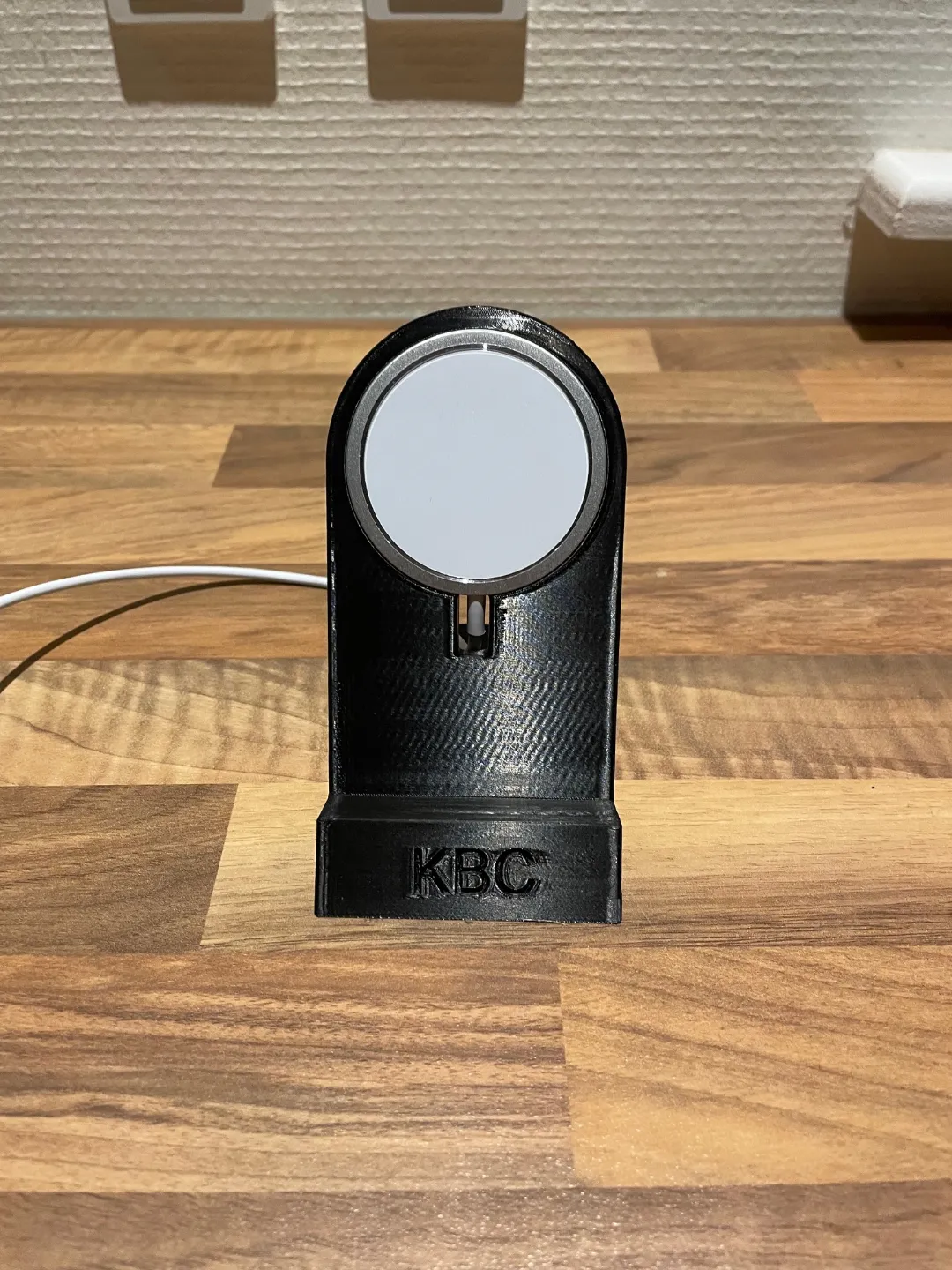Phone holder wireles charger 56mm diameter, photo 3 of 4 - Phone holder wireles charger 56mm diameter Mobile & Device Accessories