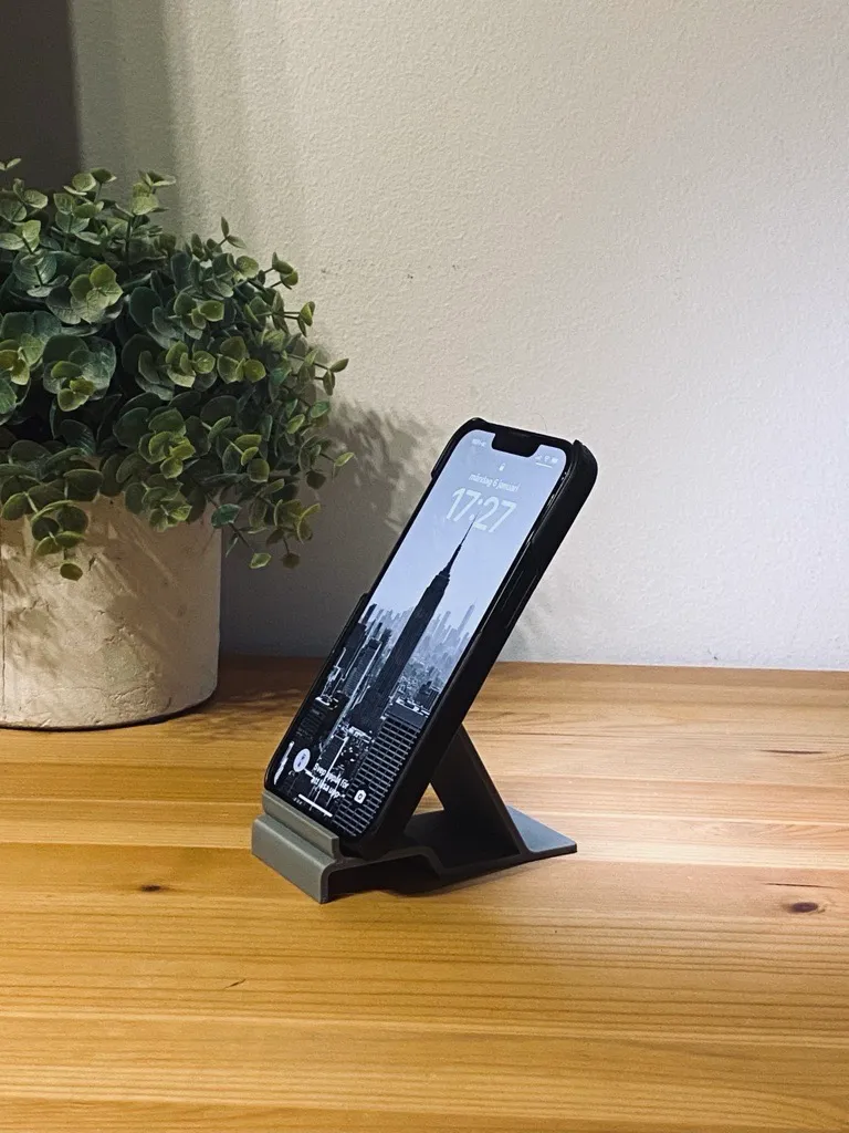 Holder for mobile phone/tablet, photo 2 of 4 - Holder for mobile phone/tablet Household