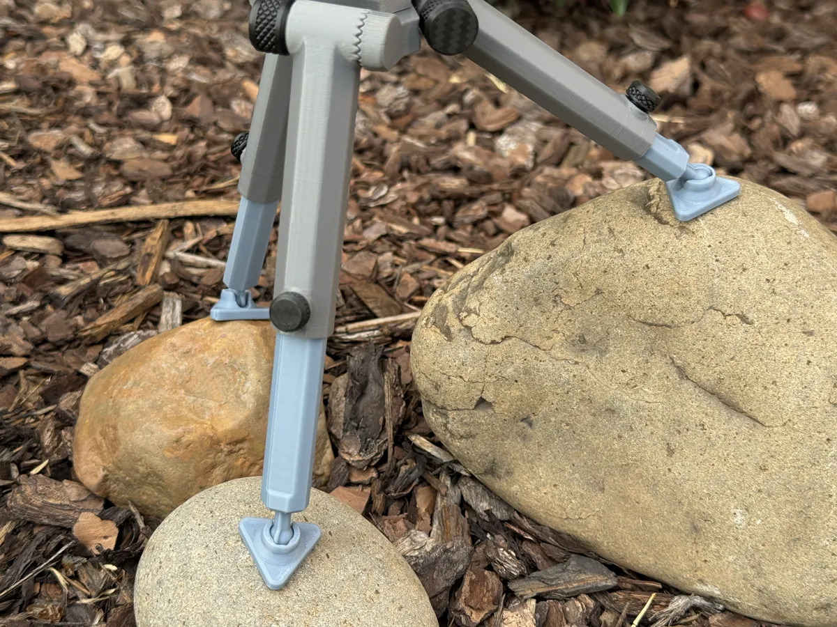 TriStance Telescoping Tripod for Phones, photo 3 of 4 - TriStance Telescoping Tripod for Phones Camera & Photography