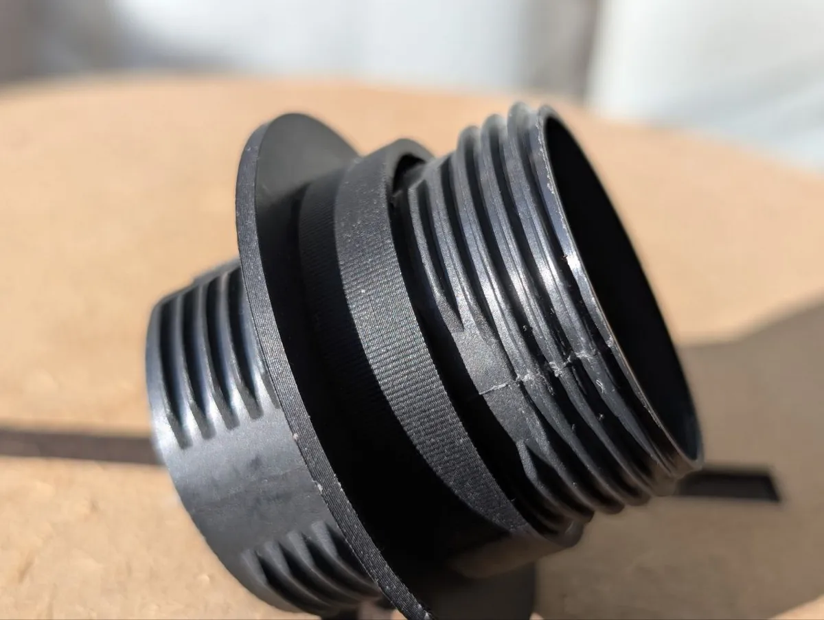 Light Bulb Lock Ring, Easy Grip Socket, photo 4 of 4 - Light Bulb Lock Ring, Easy Grip Socket Tools & Workshop