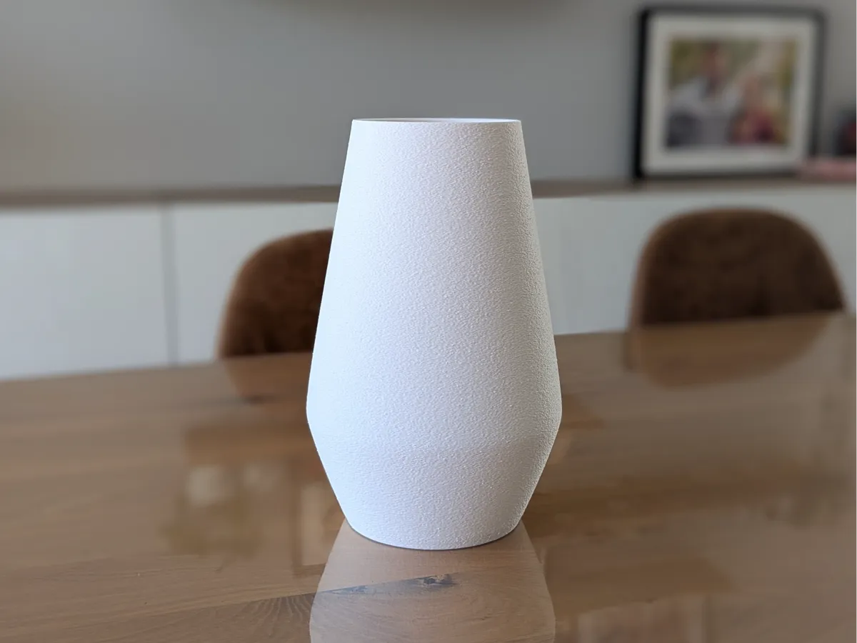 Minimalist tall vase - 25cm