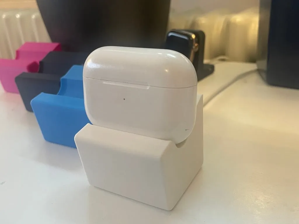 AirPods Pro Charging Stand, photo 2 of 4 - AirPods Pro Charging Stand Tools