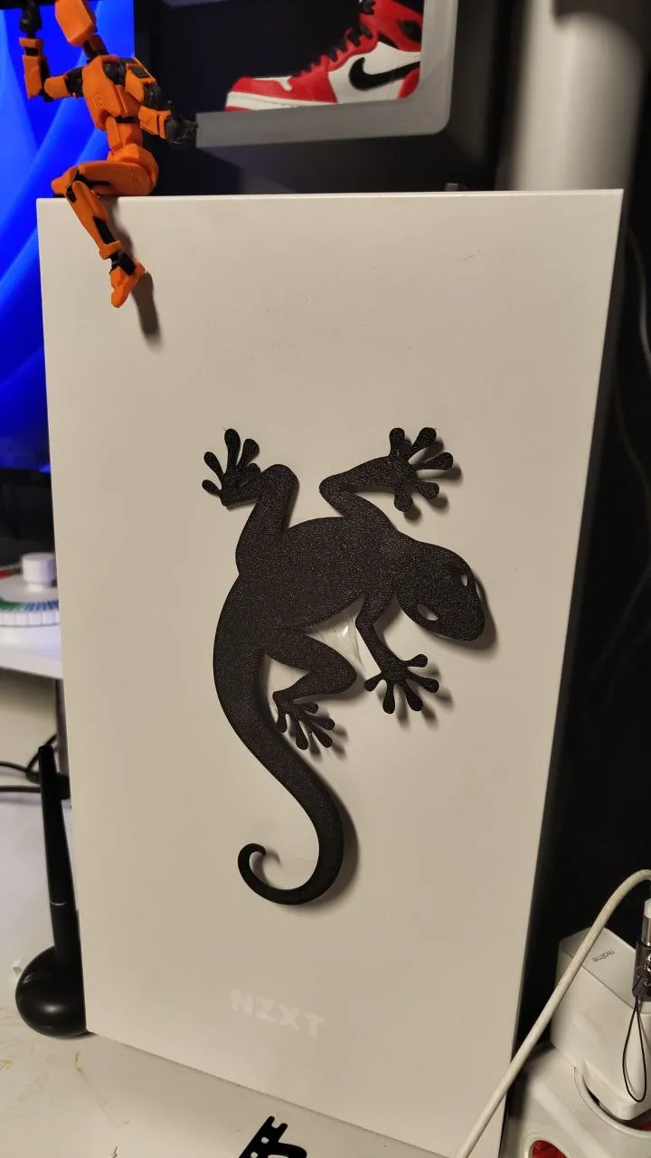 Gecko wall art, photo 2 of 2 - Gecko wall art Keychains