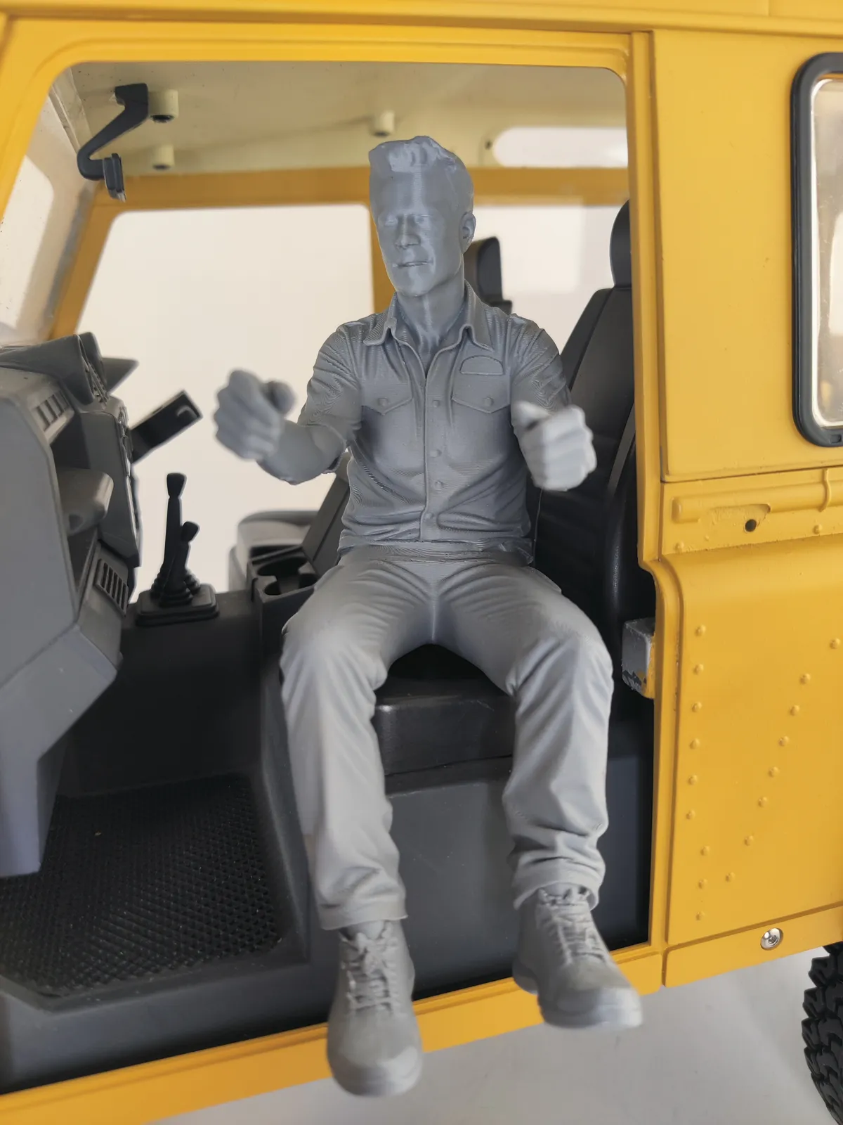 Driver figure man for rc scaler or crawler 1:10, photo 3 of 4 - Driver figure man for rc scaler or crawler 1:10 Models, RC & Drones