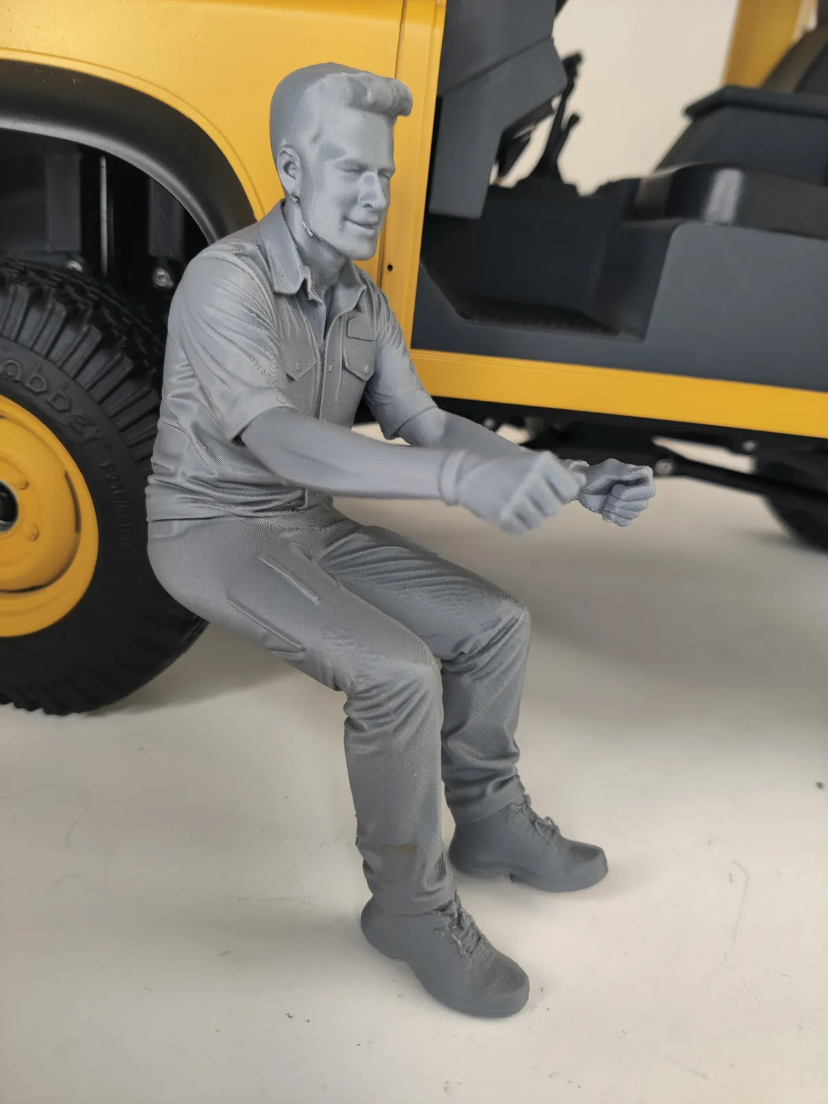 Driver figure man for rc scaler or crawler 1:10, photo 4 of 4 - Driver figure man for rc scaler or crawler 1:10 Models, RC & Drones
