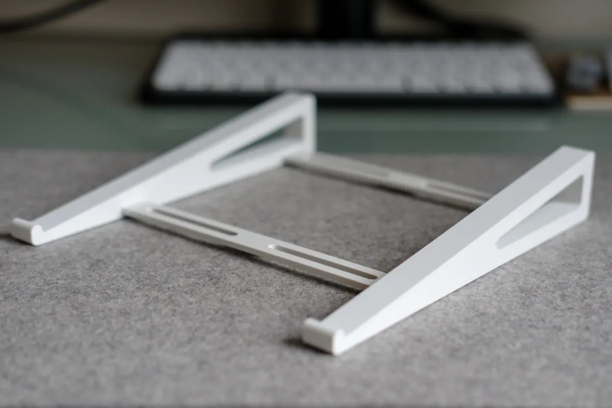 Universal Laptop Stand, photo 3 of 4 - Universal Laptop Stand Mobile & Device Accessories