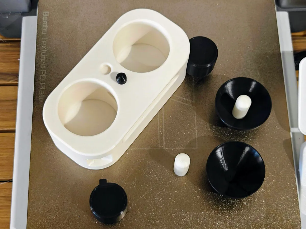Panda Phone Stand and Sound Amplifier, photo 3 of 4 - Panda Phone Stand and Sound Amplifier Household