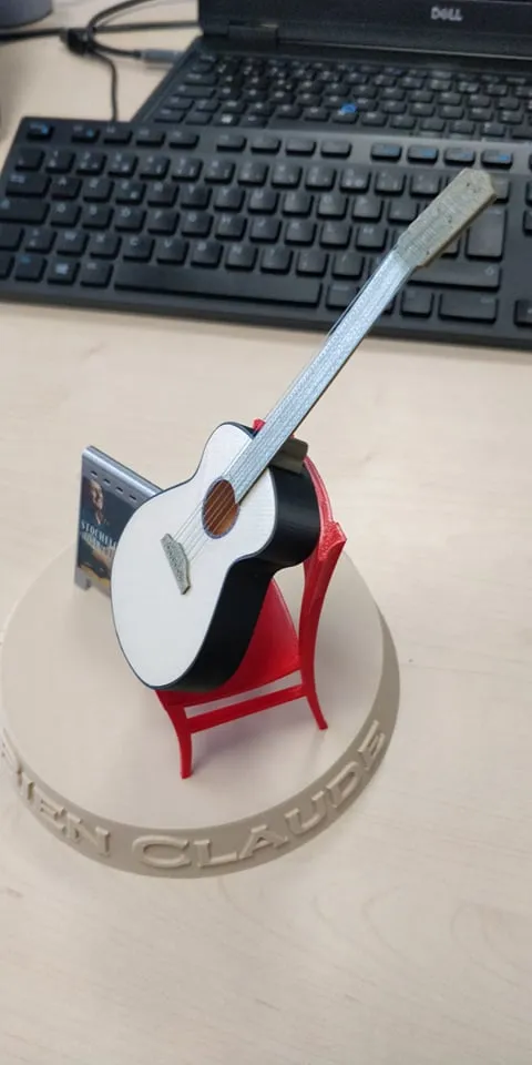 Guitare sèche miniature - Tabletop Miniatures, in stock in India