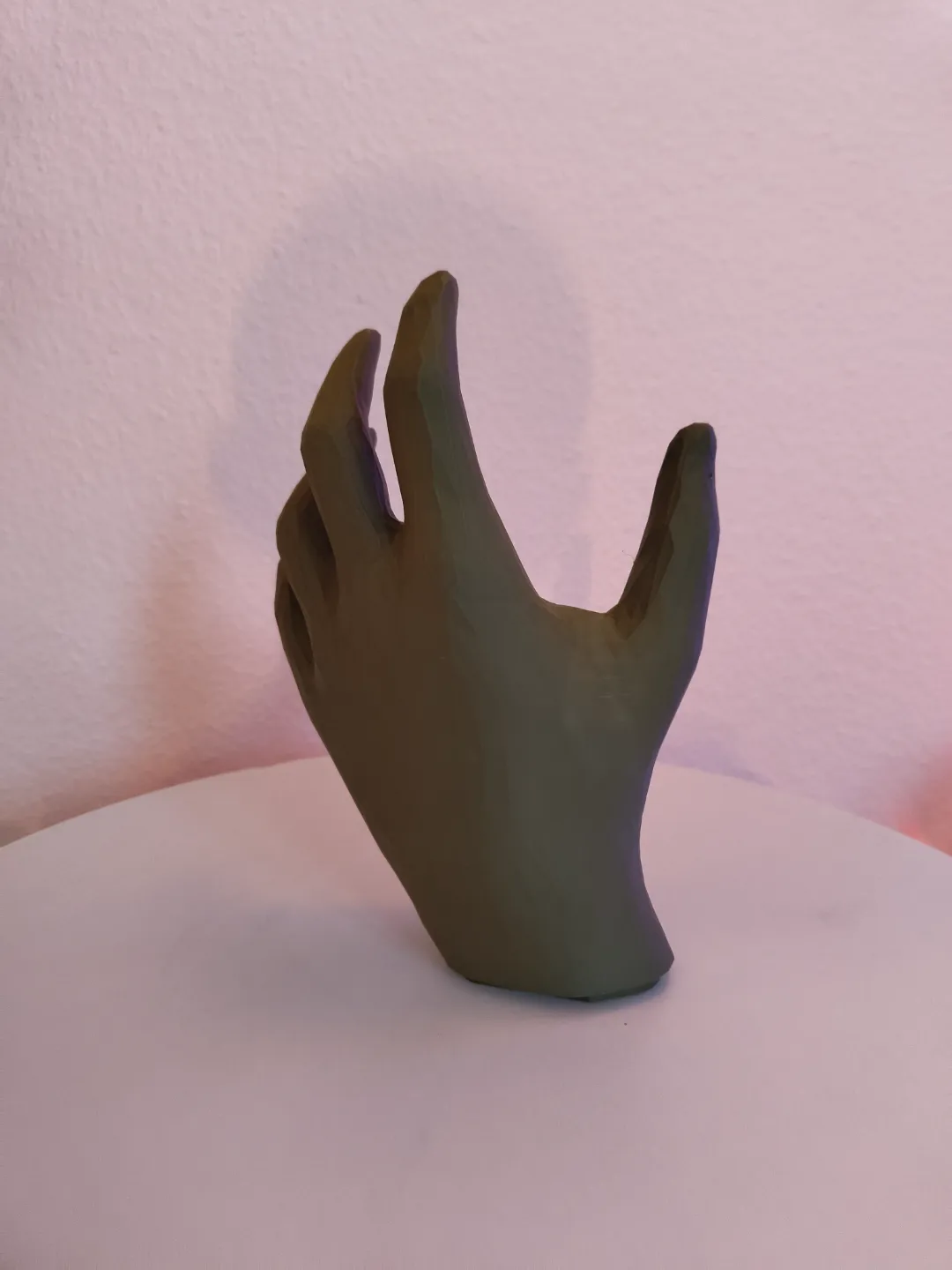LowPoly Hand Wallmount, photo 4 of 4 - LowPoly Hand Wallmount Jewellery & Accessories