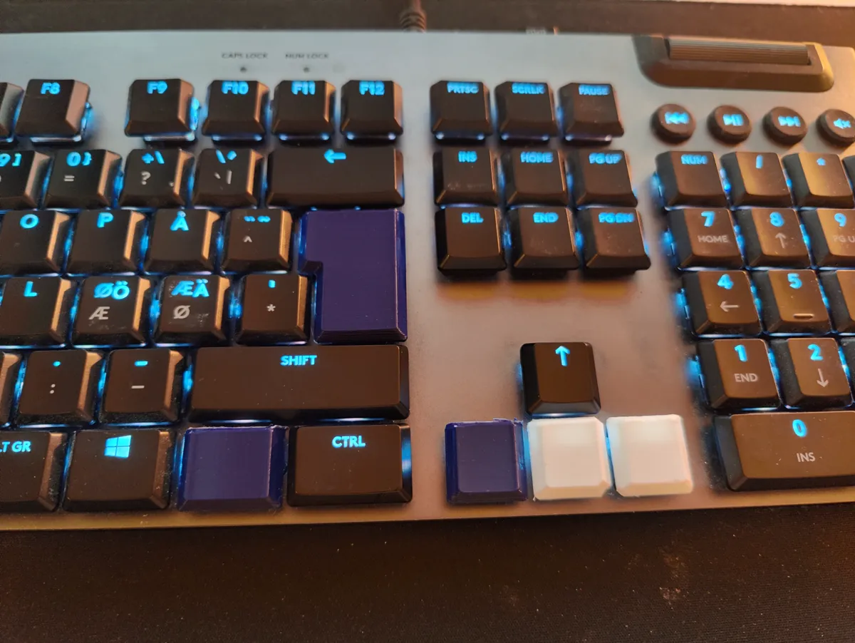 Logitech GL Keycaps (Low profile), photo 3 of 4 - Logitech GL Keycaps (Low profile) Mobile & Device Accessories