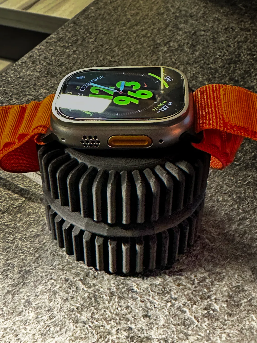 Apple Watch Ladestaion, photo 2 of 4 - Apple Watch Ladestaion Mobile & Device Accessories