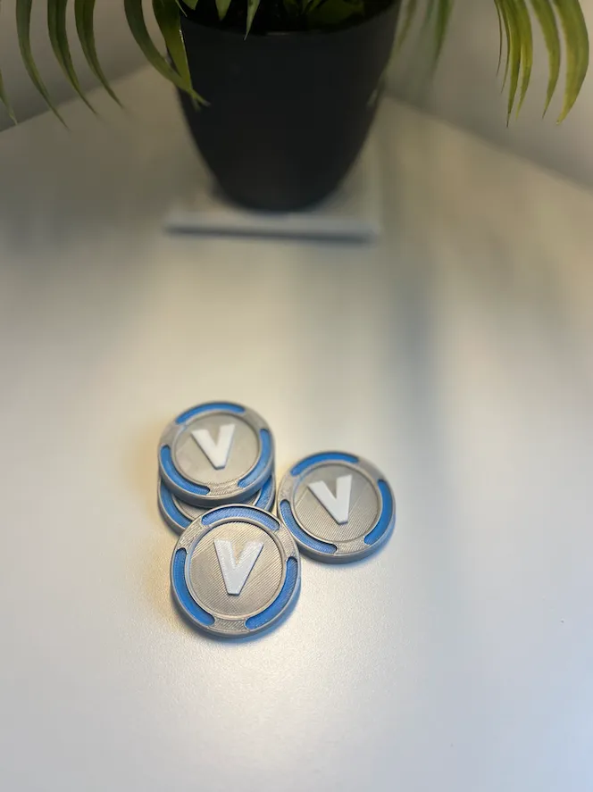 Fortnite V-Buck multicolor, photo 2 of 4 - Fortnite V-Buck multicolor Figurines & Collectibles