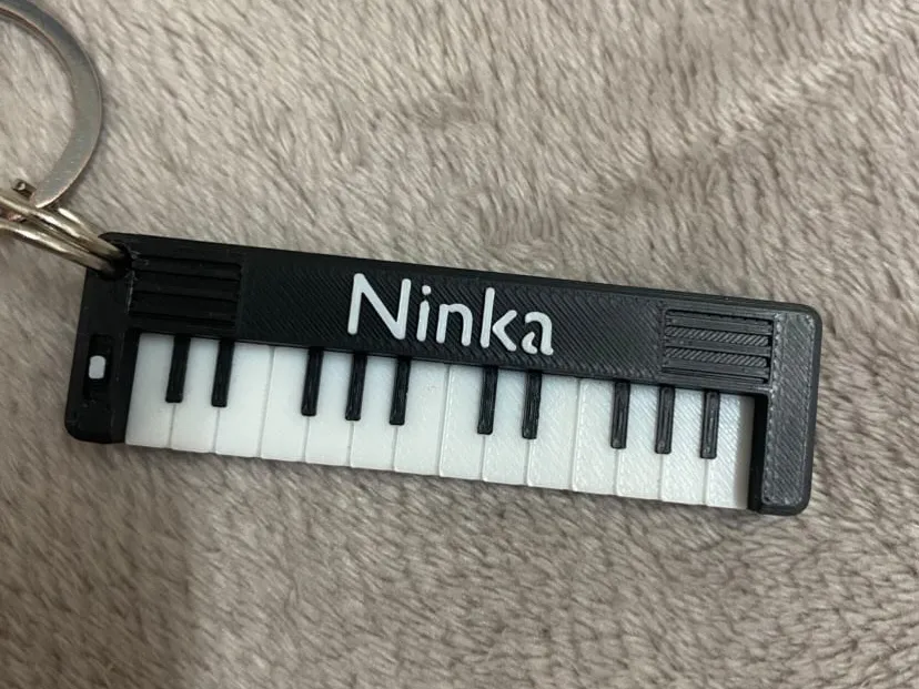 PianoKeychain