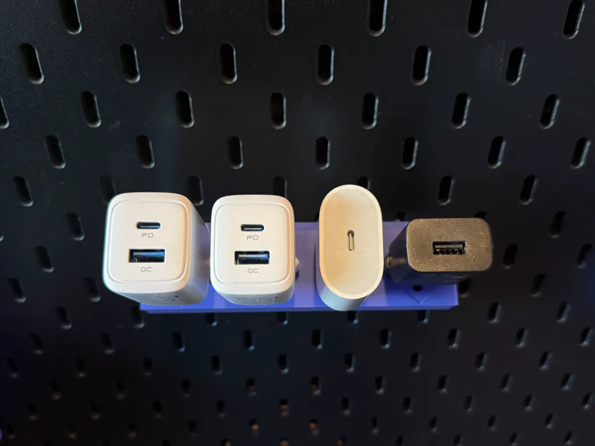 Skadis USB Wall Charger Holder / EU Stecker