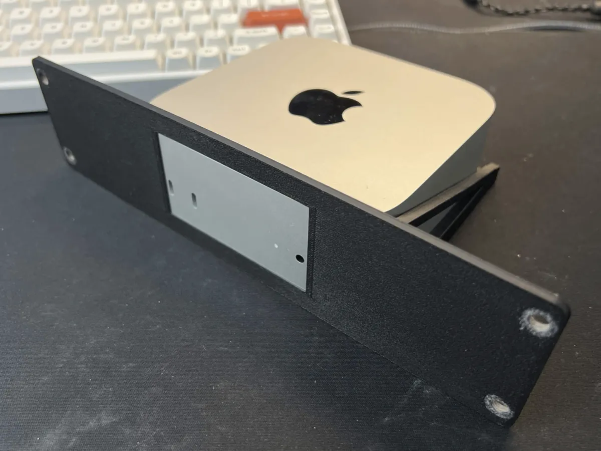 M4 Mac Mini 1 1/3U Flush Mount 10 Inch Rack Mount