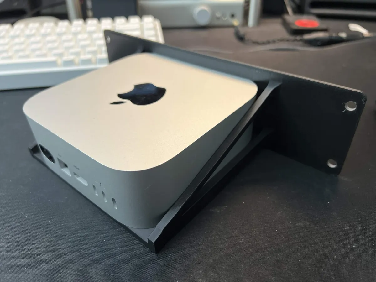 M4 Mac Mini 1 1/3U Flush Mount 10 Inch Rack Mount, photo 3 of 4 - M4 Mac Mini 1 1/3U Flush Mount 10 Inch Rack Mount Mobile & Device Accessories