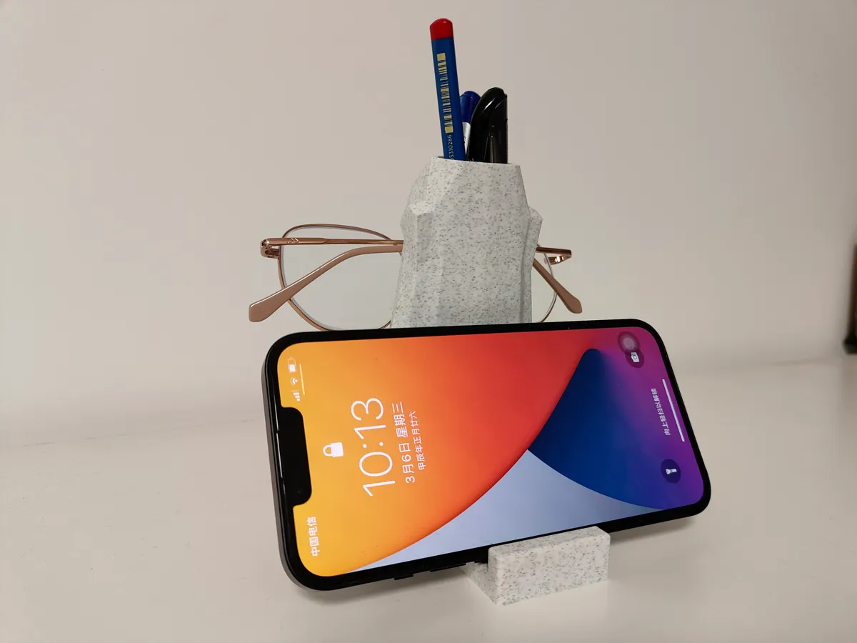 Moai Statue Phone and Pencil Holder, photo 4 of 4 - Moai Statue Phone and Pencil Holder Mobile & Device Accessories