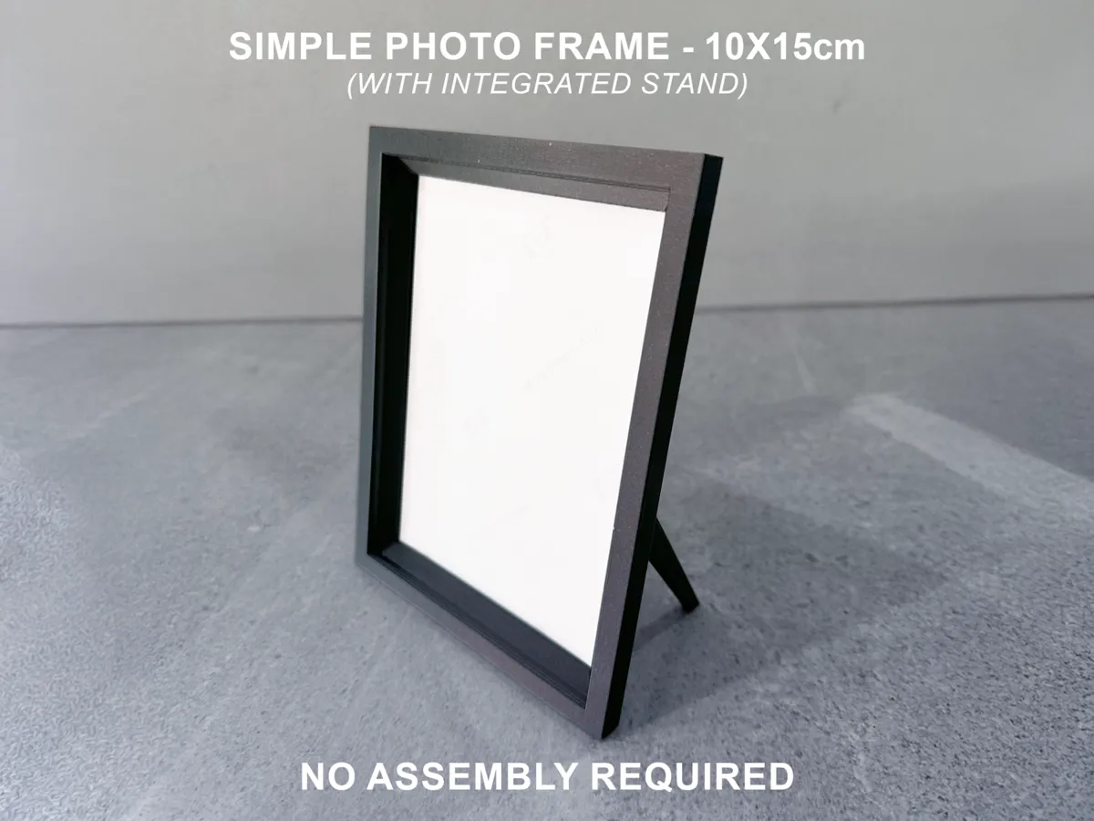 Simple Photo Frame (10x15cm) with Integrated Stand