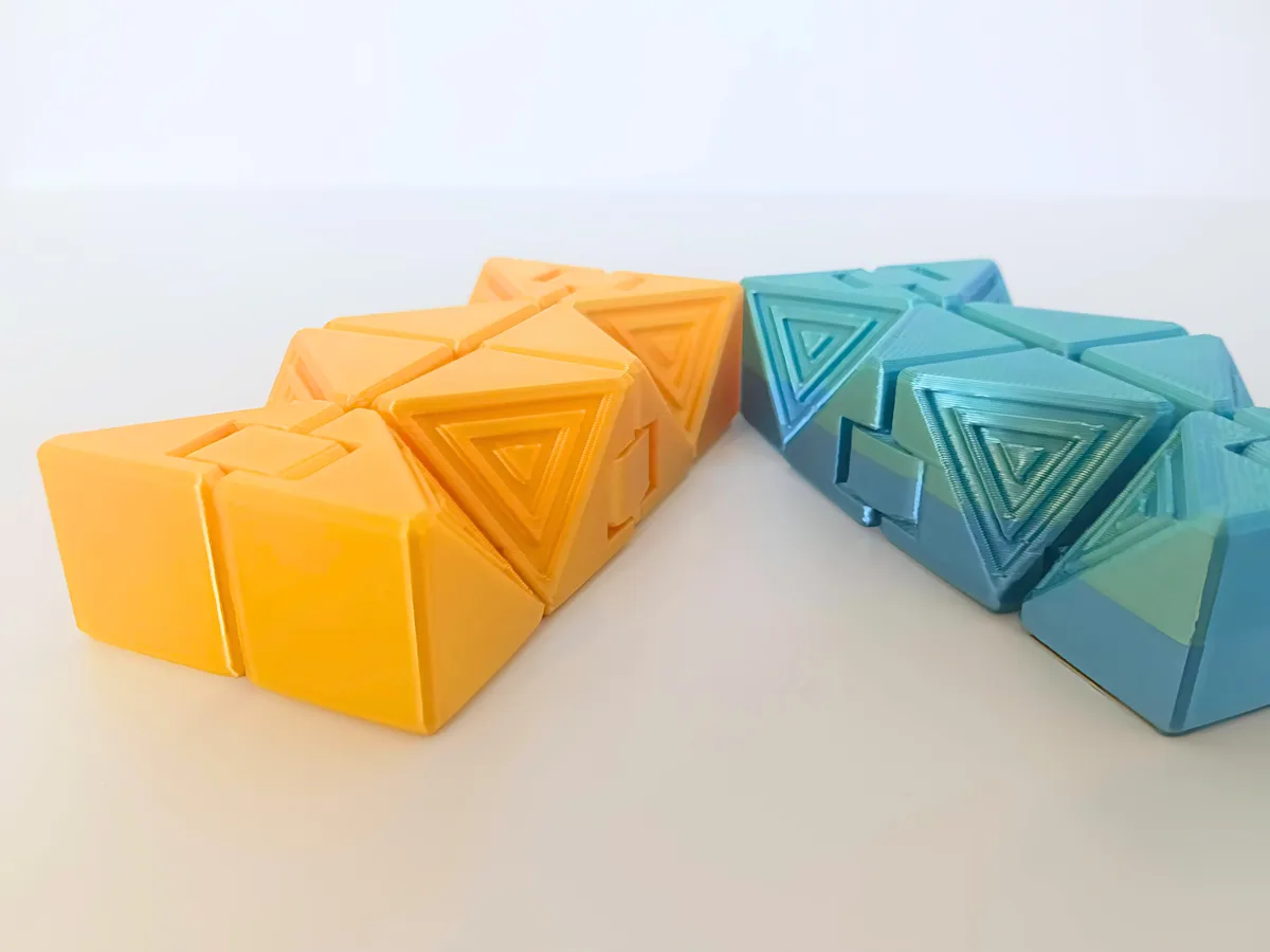 Triangle Infinity Cube Fidget Toy, photo 2 of 3 - Triangle Infinity Cube Fidget Toy Fidget & Sensory Toys