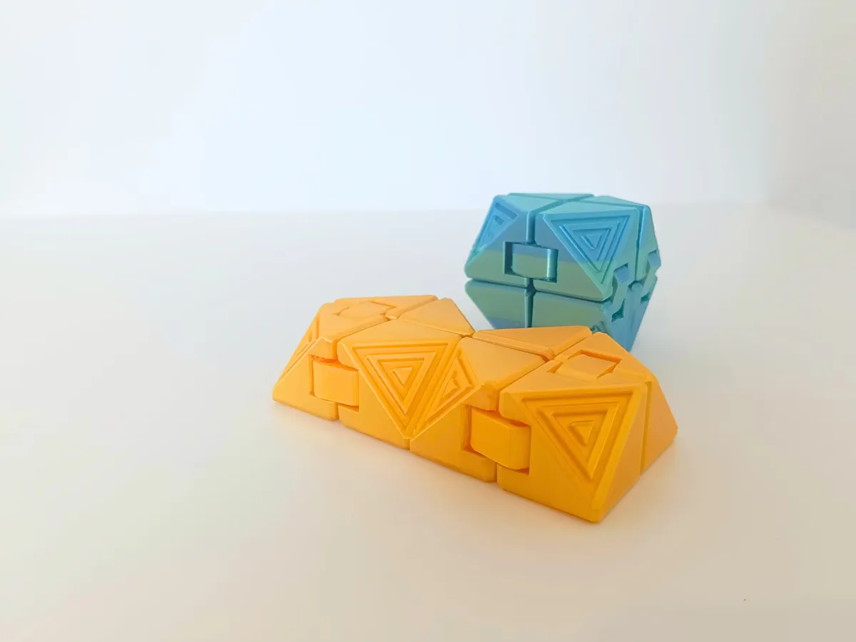 Triangle Infinity Cube Fidget Toy, photo 3 of 3 - Triangle Infinity Cube Fidget Toy Fidget & Sensory Toys