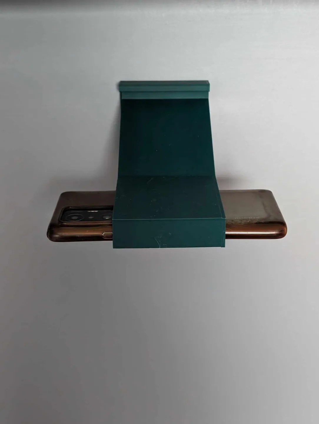 Phone Wall Mount | Iphone 15 and 15 pro, photo 3 of 4 - Phone Wall Mount | Iphone 15 and 15 pro Mobile & Device Accessories