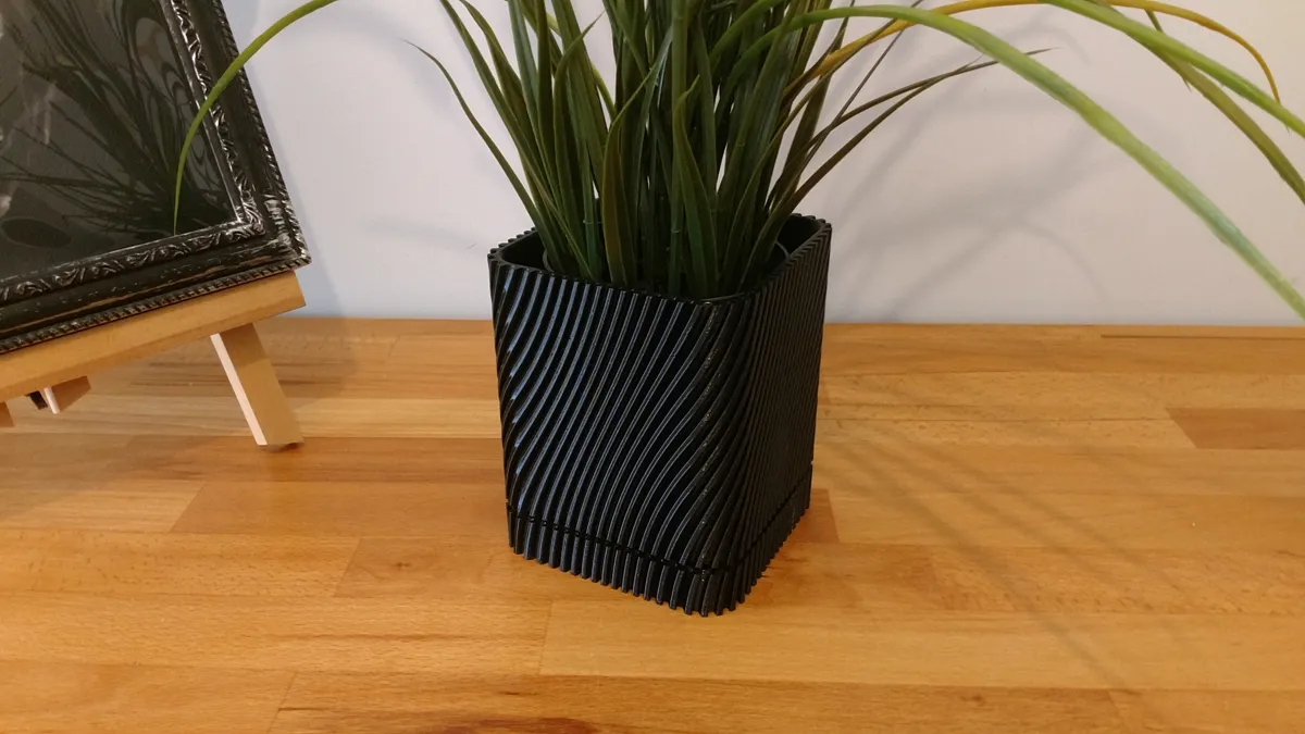 Square Spiral Planter