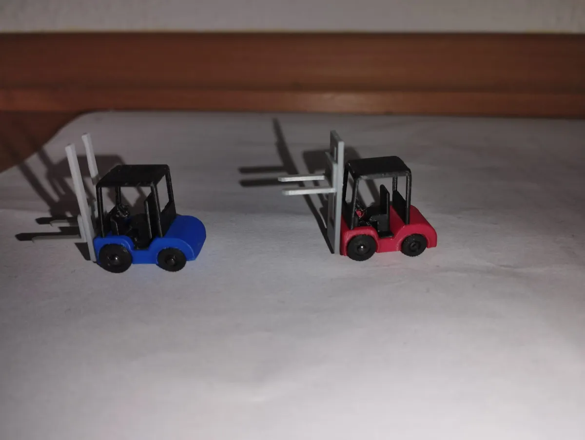 Gabelstapler Modellbau h0 1:87, photo 3 of 4 - Gabelstapler Modellbau h0 1:87 Hobby & DIY