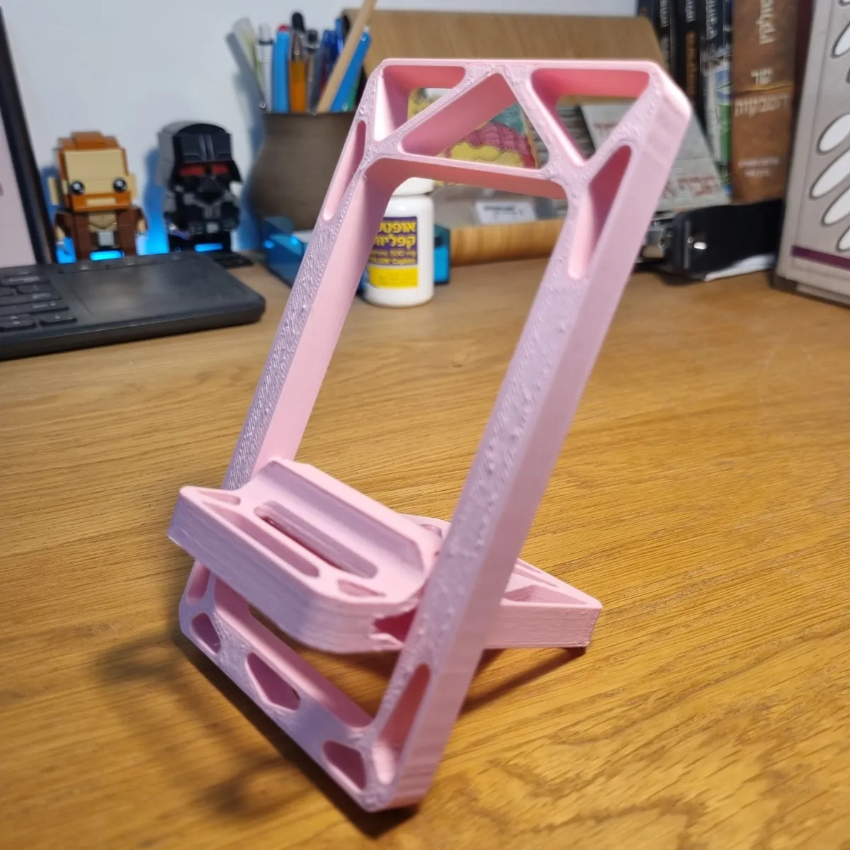 Foldable Phone Stand (V1), photo 2 of 4 - Foldable Phone Stand (V1) Art