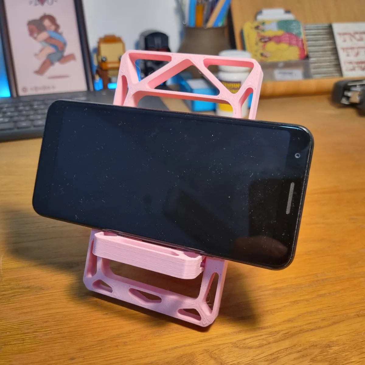 Foldable Phone Stand (V1), photo 4 of 4 - Foldable Phone Stand (V1) Art