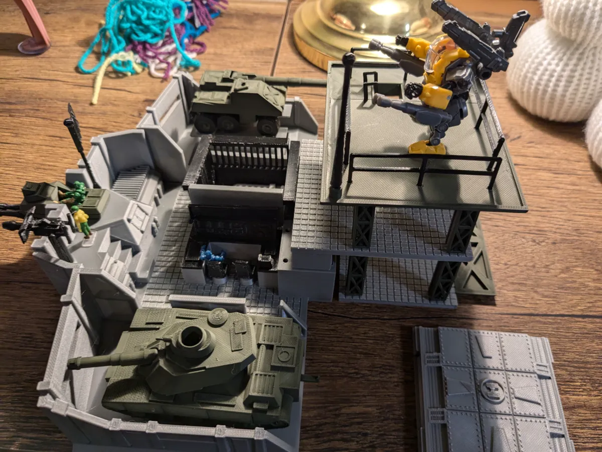 1:60 Action Figure Headquarters, photo 2 of 4 - 1:60 Action Figure Headquarters Models, RC & Drones