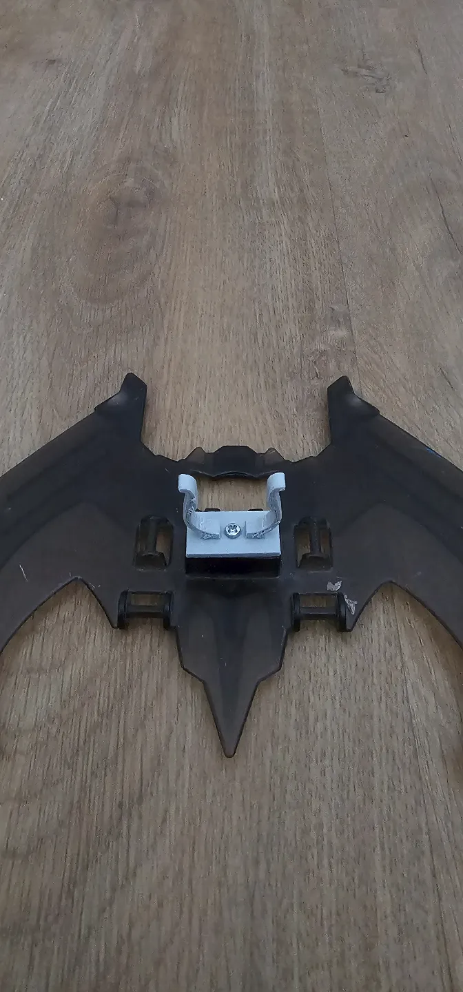 Clip/Attachment for old Batman Wings Action Figure, photo 4 of 4 - Clip/Attachment for old Batman Wings Action Figure Toys & Games