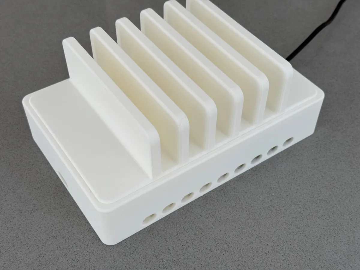 Charging Station for Laptop, Tablet, phone, etc, photo 3 of 4 - Charging Station for Laptop, Tablet, phone, etc Mobile & Device Accessories