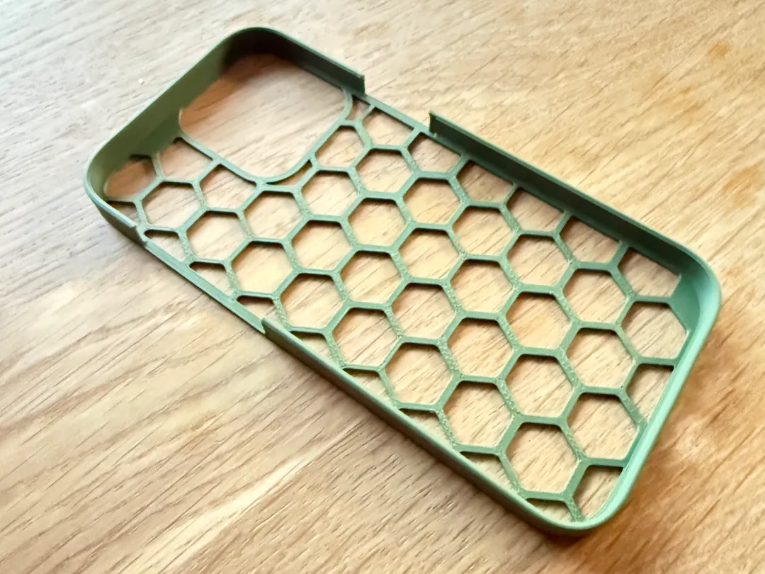 iPhone 15 Pro Max Hexagon Case