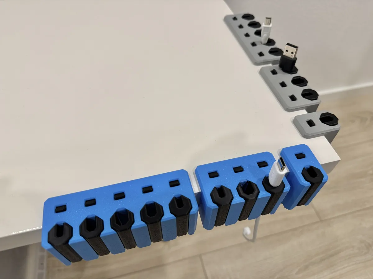 Desk cable holder / cable organizer with clamp, photo 4 of 4 - Desk cable holder / cable organizer with clamp Mobile & Device Accessories