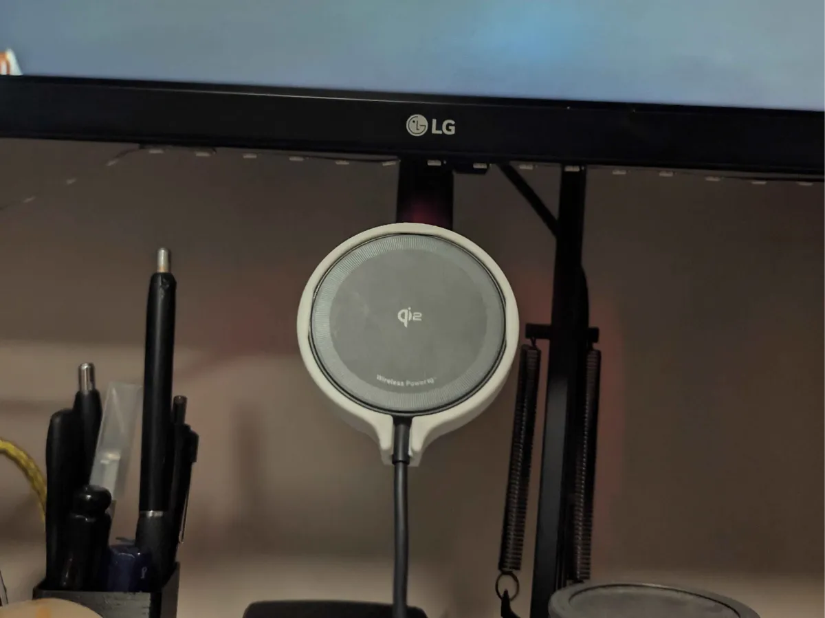 Anker Qi2 Charger VESA Mount