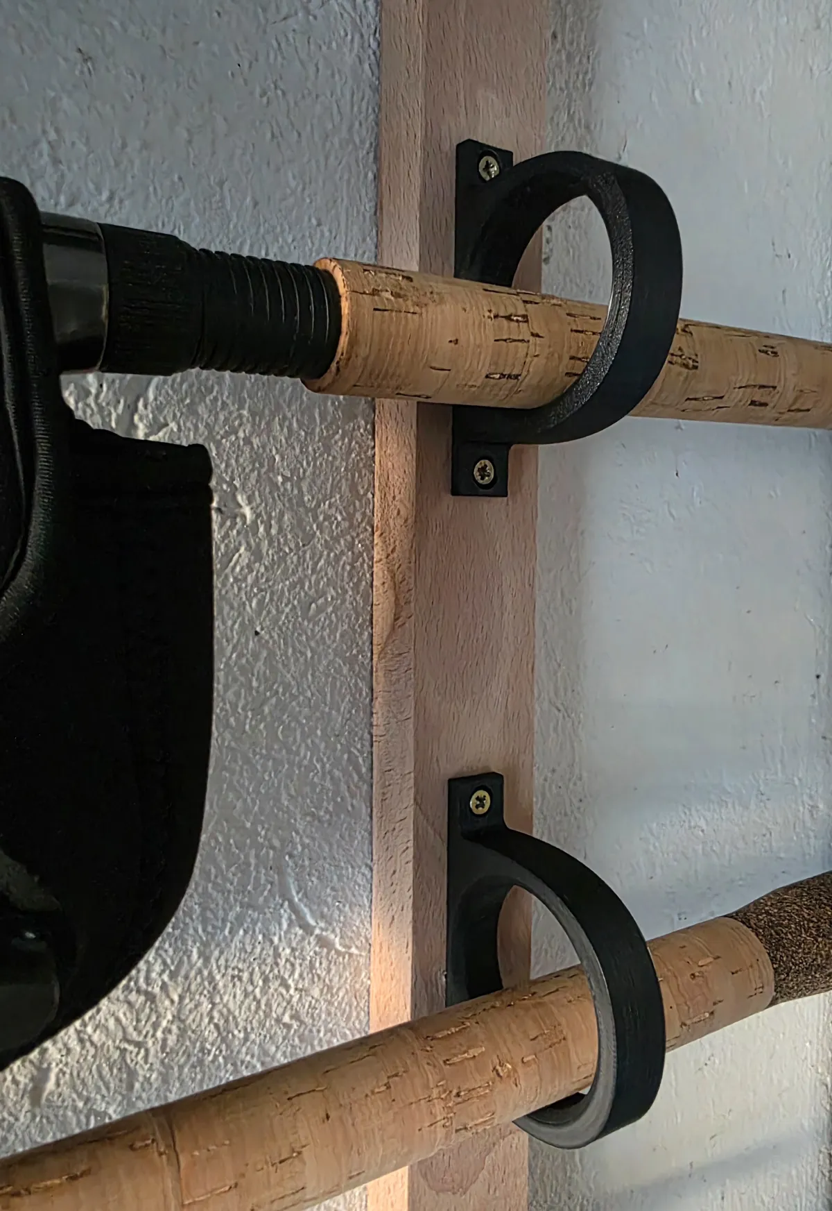 Fishing Rod Wall Mount / Rack - Simple & Strong, photo 4 of 4 - Fishing Rod Wall Mount / Rack - Simple & Strong Sports & Fitness