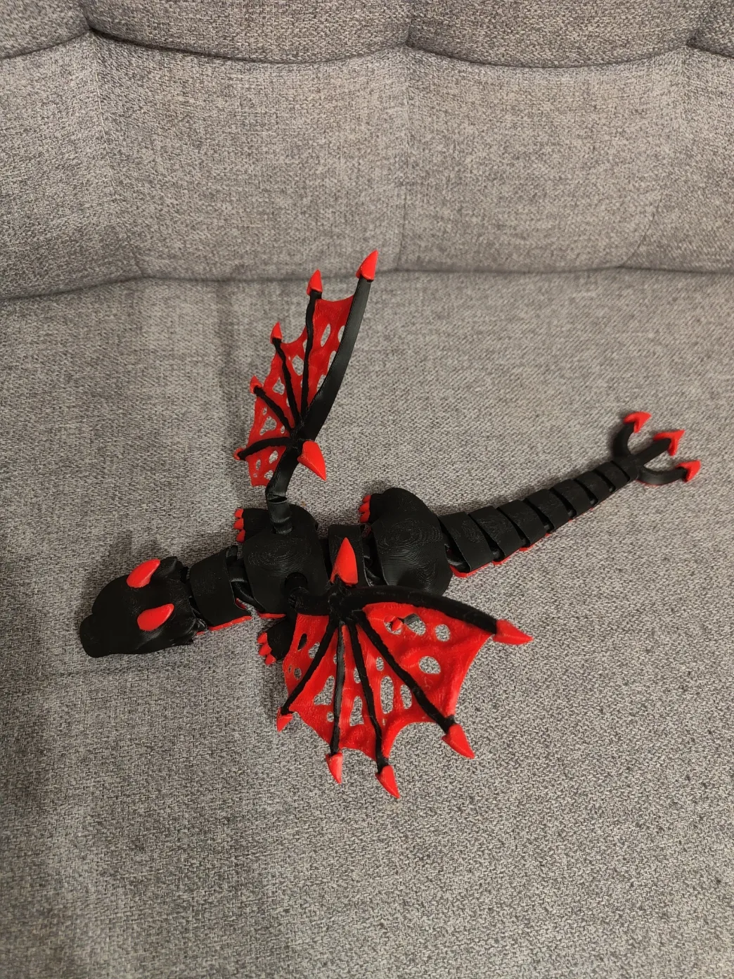 Articulated Hell Dragon with Wings, photo 4 of 4 - Articulated Hell Dragon with Wings Fidget & Sensory Toys