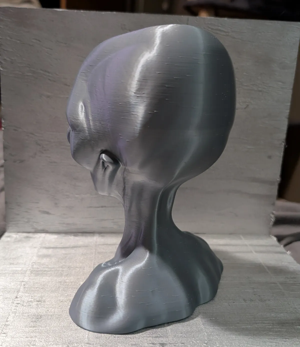 Gray Alien Bust, photo 4 of 4 - Gray Alien Bust Figurines & Collectibles