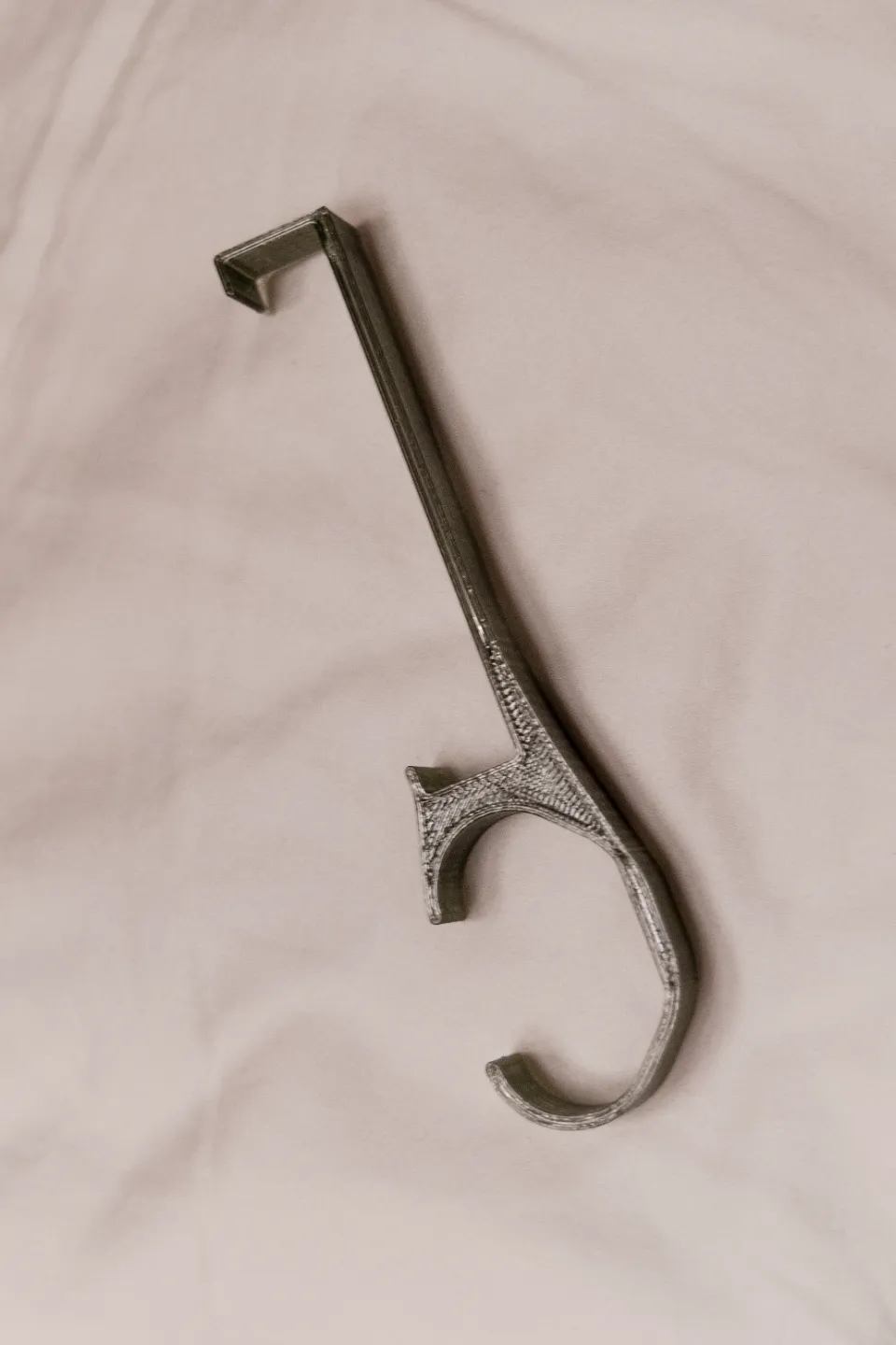 Thule Sleek Stroller Phone Holder, photo 2 of 4 - Thule Sleek Stroller Phone Holder Hobby & DIY
