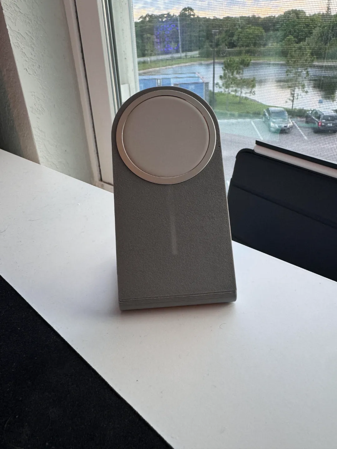 MagSafe Stand with AirPods Adapter, photo 2 of 3 - MagSafe Stand with AirPods Adapter Hobby & DIY